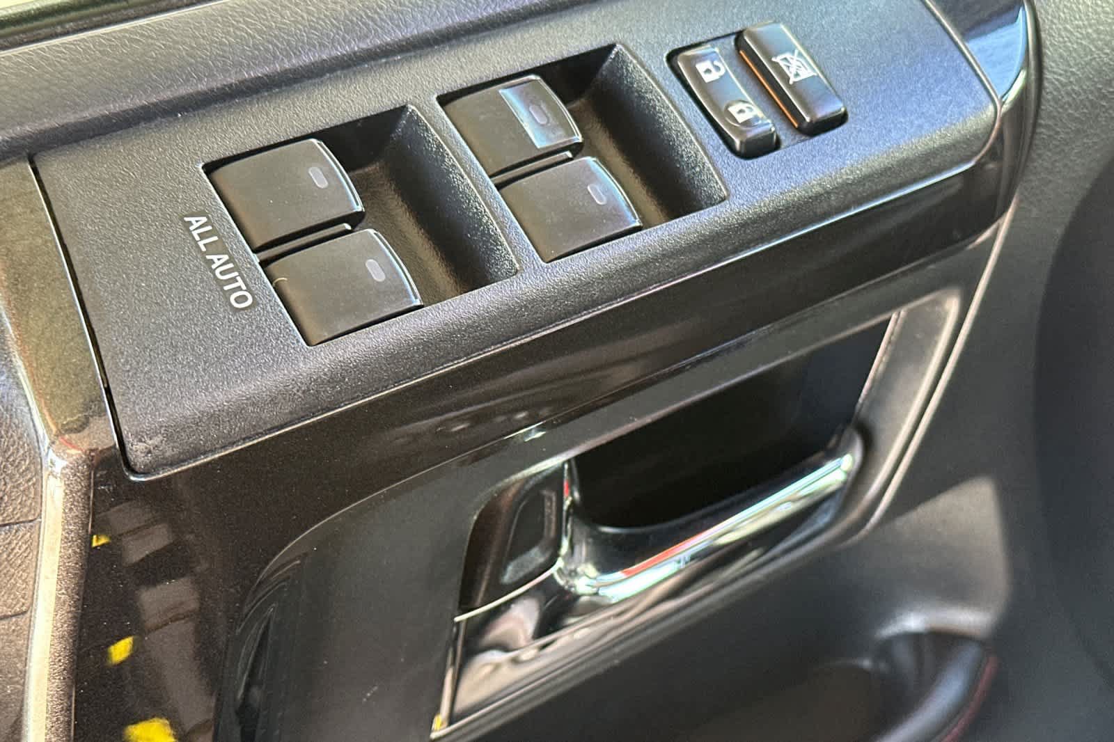 Used 2015 Toyota 4Runner TRD Pro AWD/4WD image 13