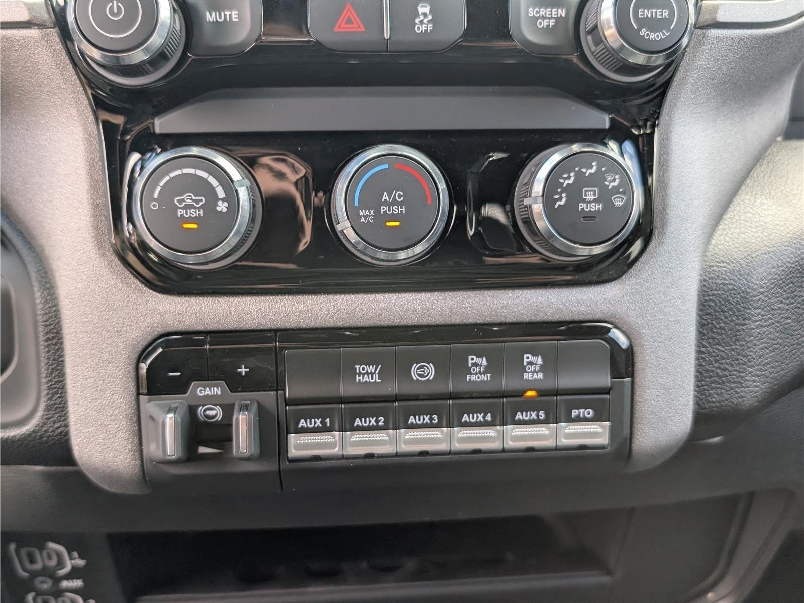 New 2026 RAM 5500 Tradesman AWD/4WD image 22