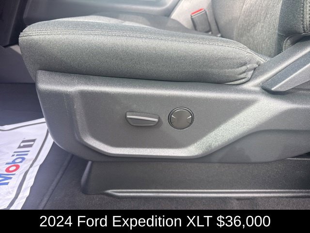 Used 2024 Ford Expedition XLT AWD/4WD image 14