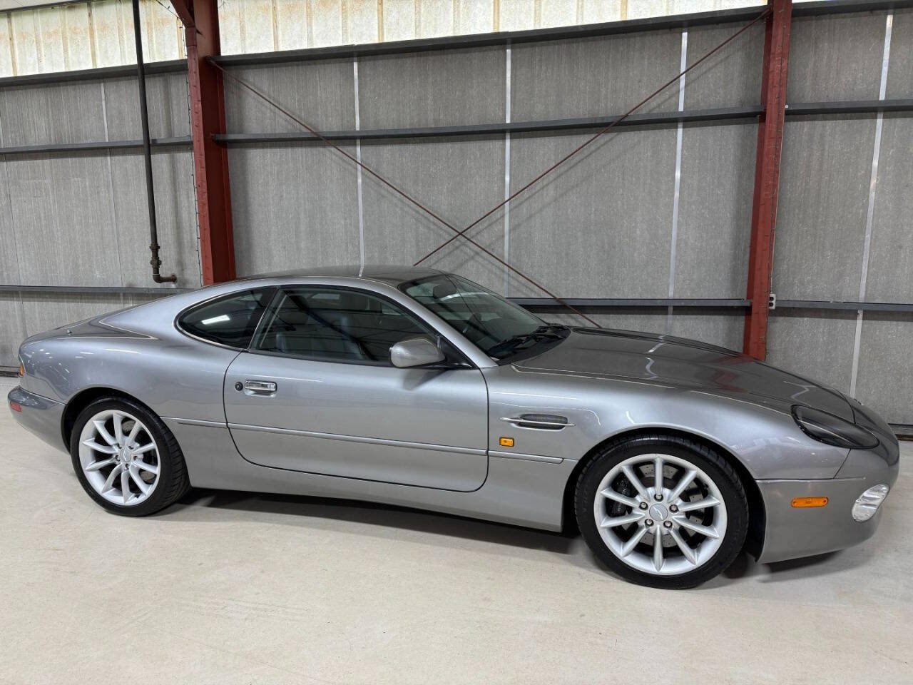 Used 2000 Aston Martin DB7 Vantage RWD image 32