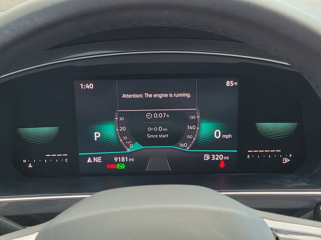 Used 2023 Volkswagen Tiguan SE R-Line image 29