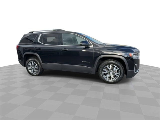 Certified 2023 GMC Acadia SLT w/ Preferred Package image 2