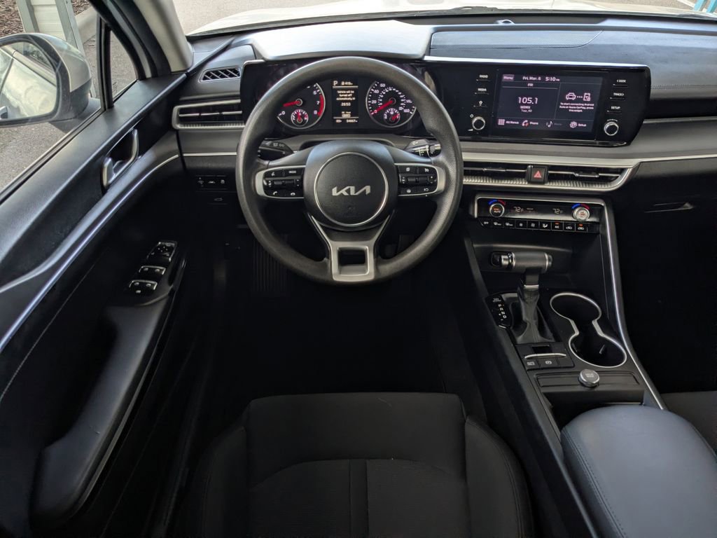 Used 2023 Kia K5 LXS image 16