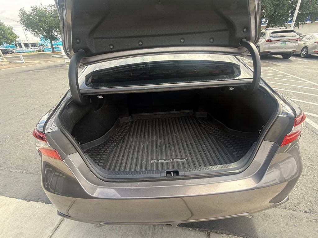 Used 2024 Toyota Camry SE image 7
