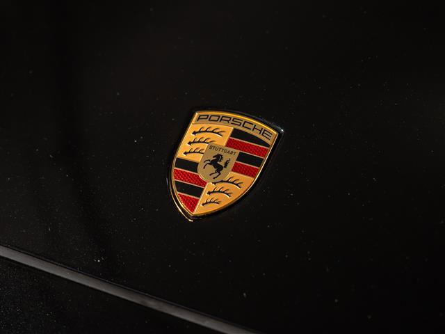 Certified 2025 Porsche Cayenne Coupe image 13