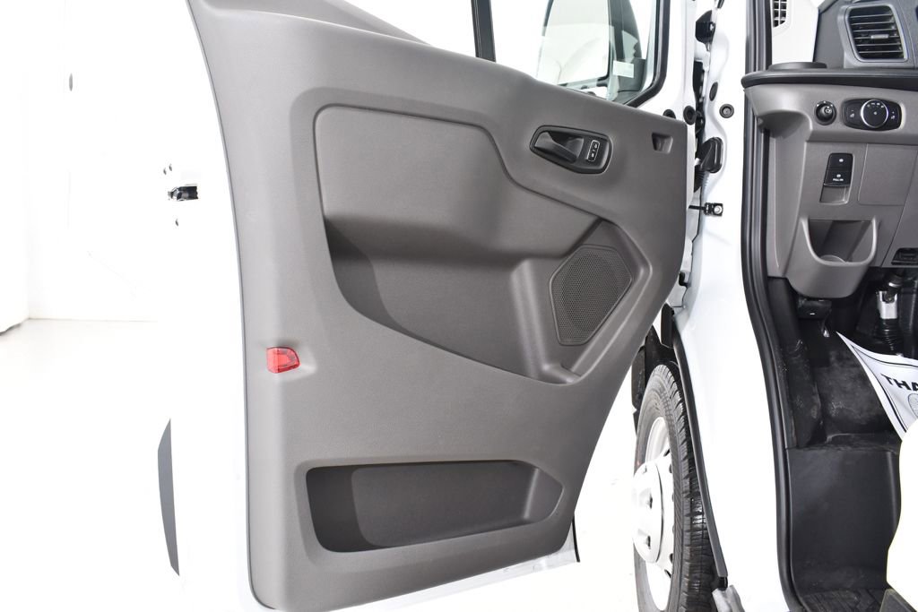 New 2026 Ford Transit 250 148 Medium Roof Extended AWD image 25