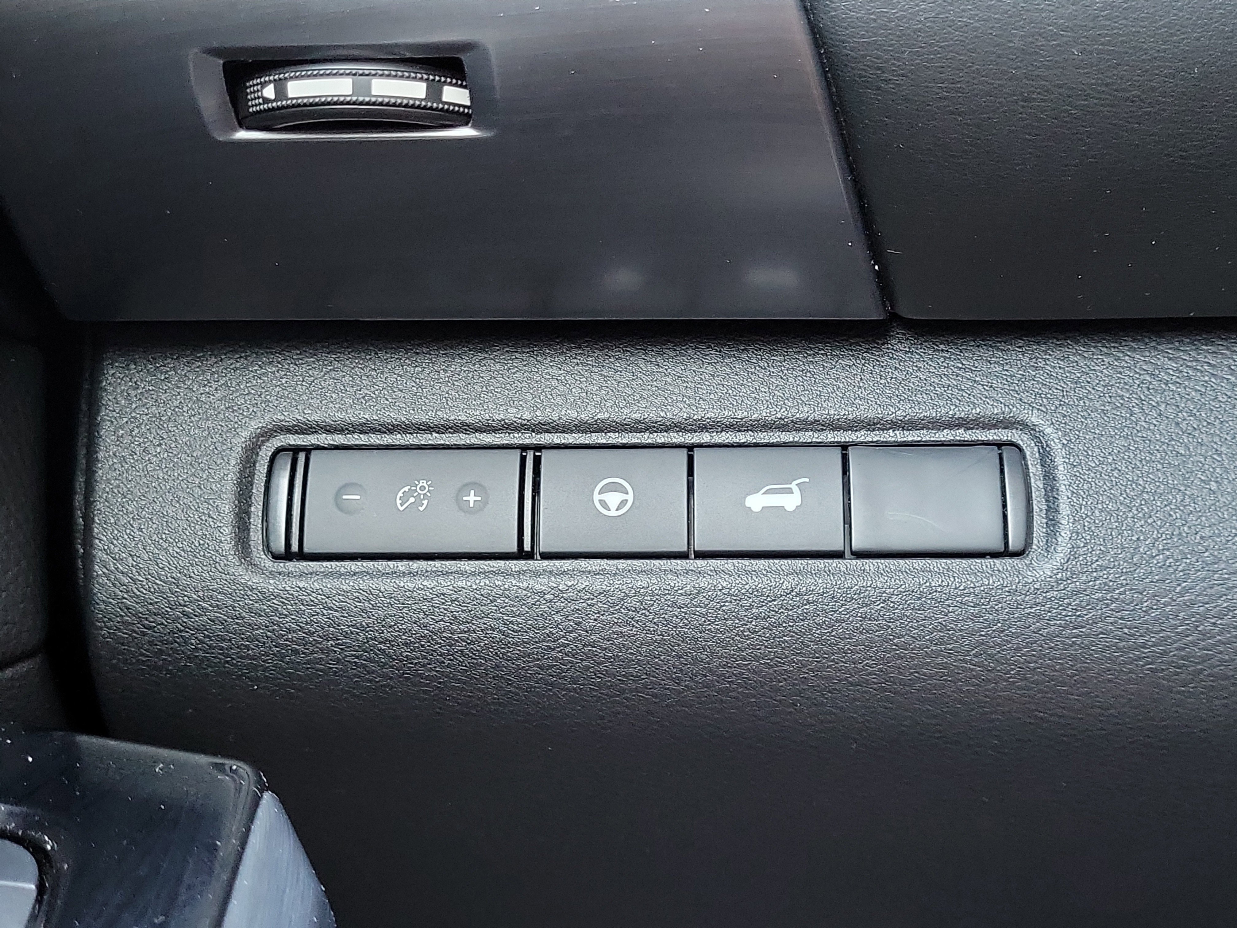 Used 2024 Nissan Pathfinder SL image 25