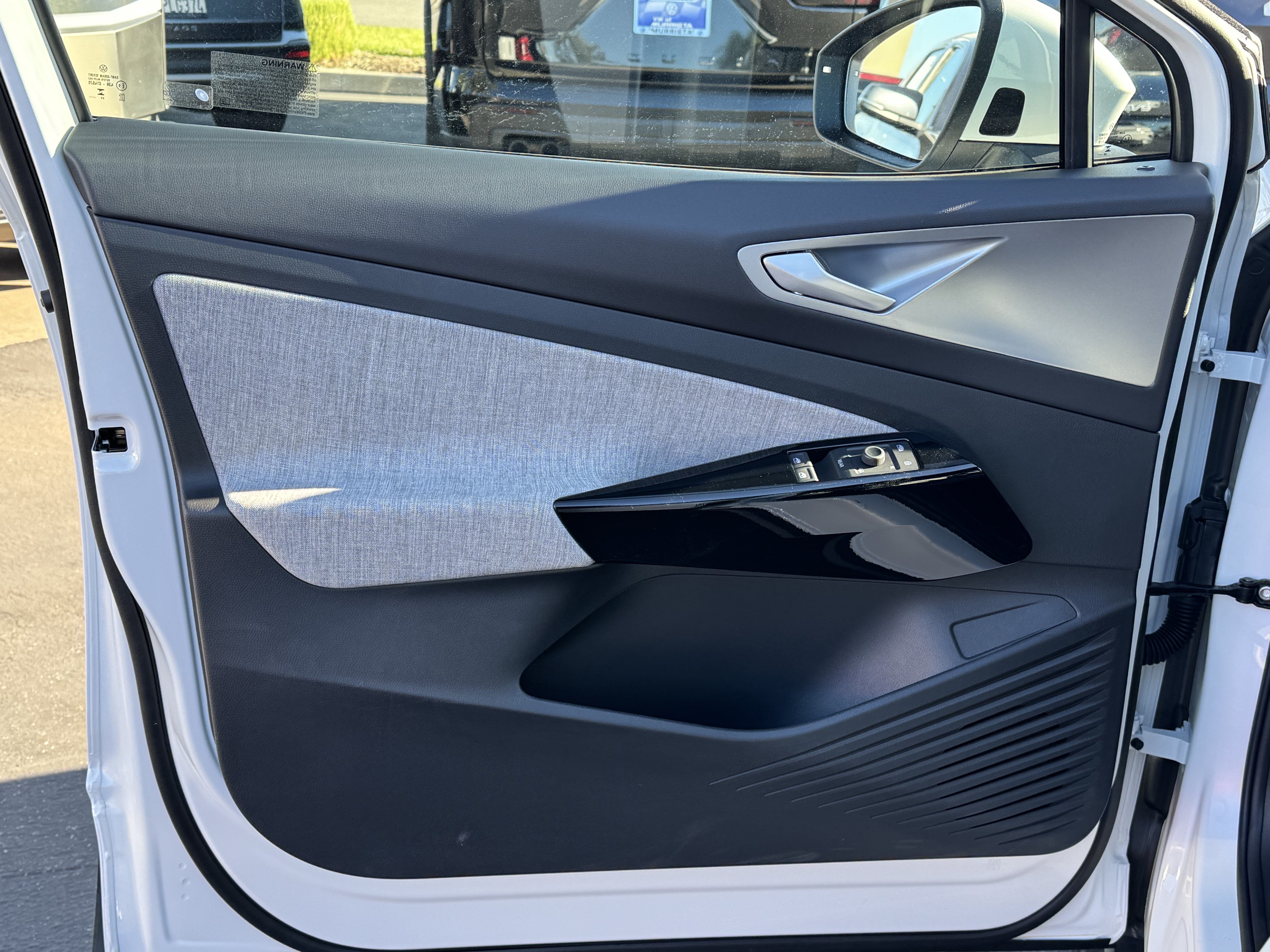 New 2026 Volkswagen ID.4 Pro RWD image 13