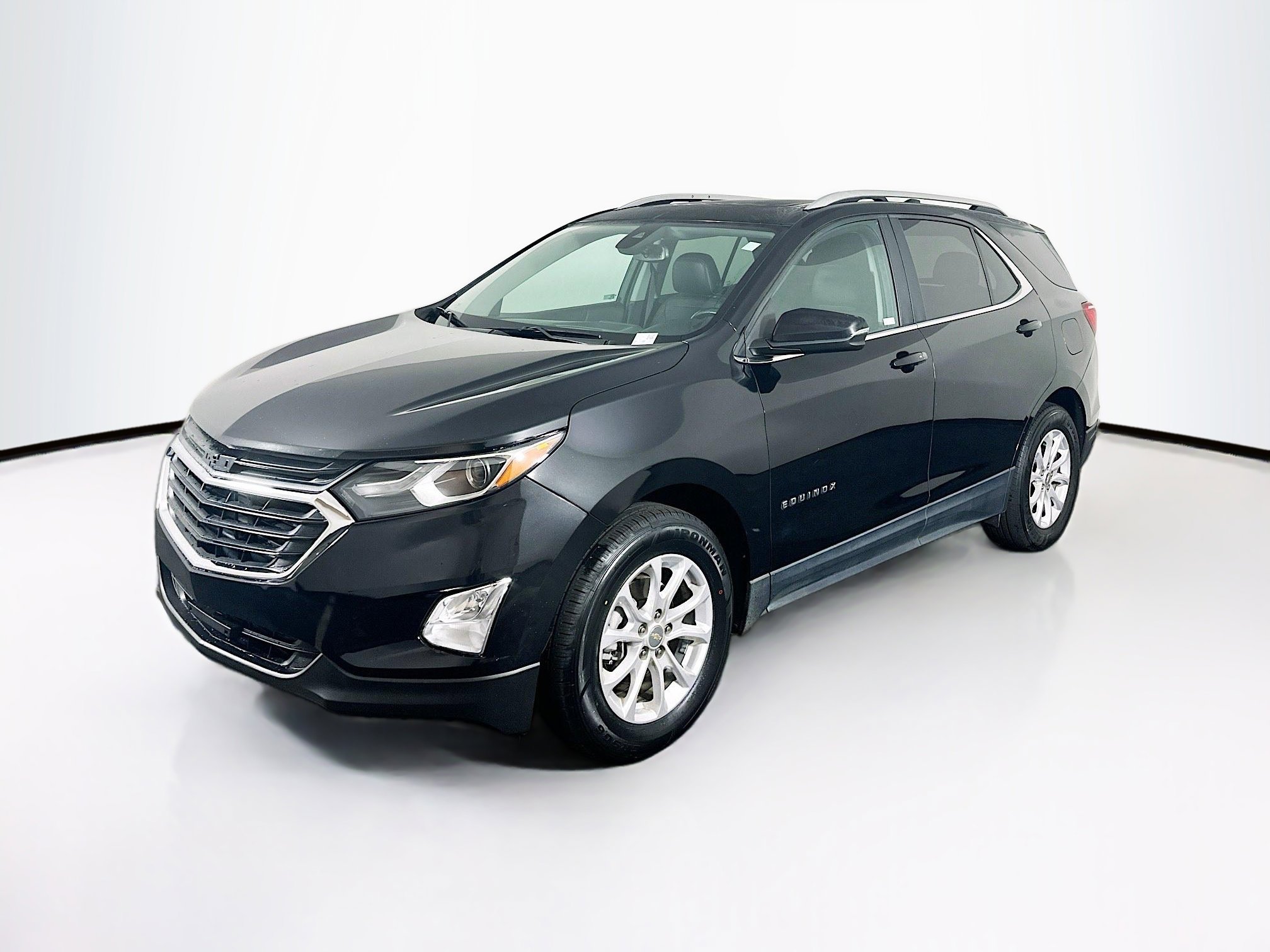 Used 2021 Chevrolet Equinox LT image 3