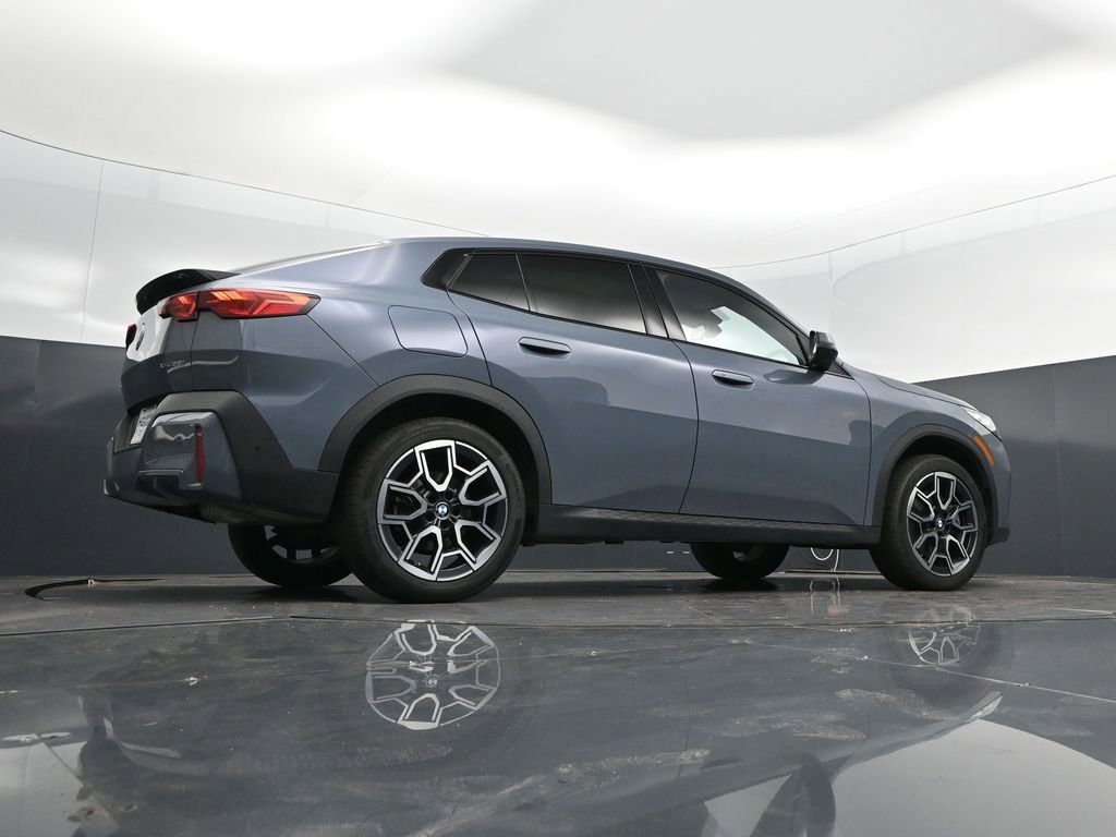 Certified 2025 BMW X2 xDrive28i image 42