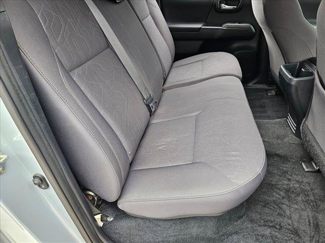 Used 2019 Toyota Tacoma TRD Off-Road AWD/4WD image 18