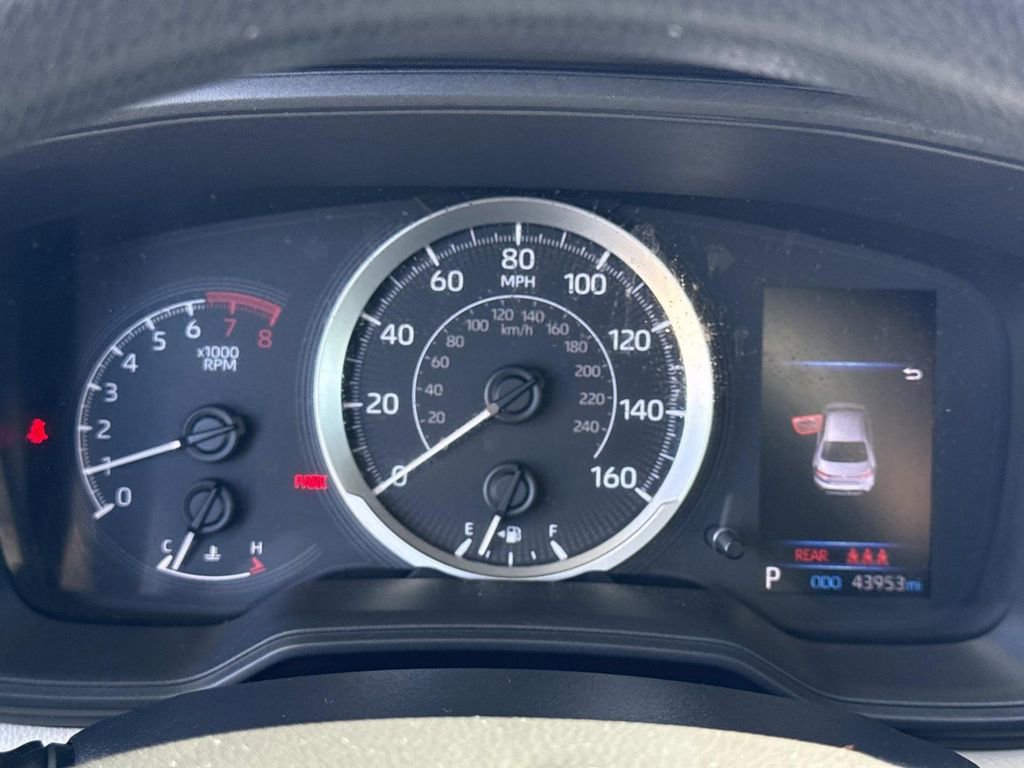 Used 2020 Toyota Corolla LE image 28