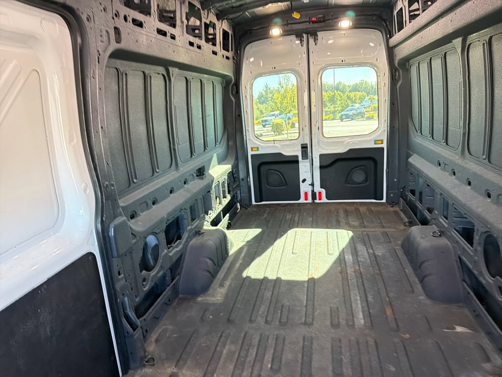 Used 2020 Ford Transit 250 148 High Roof Extended RWD image 20
