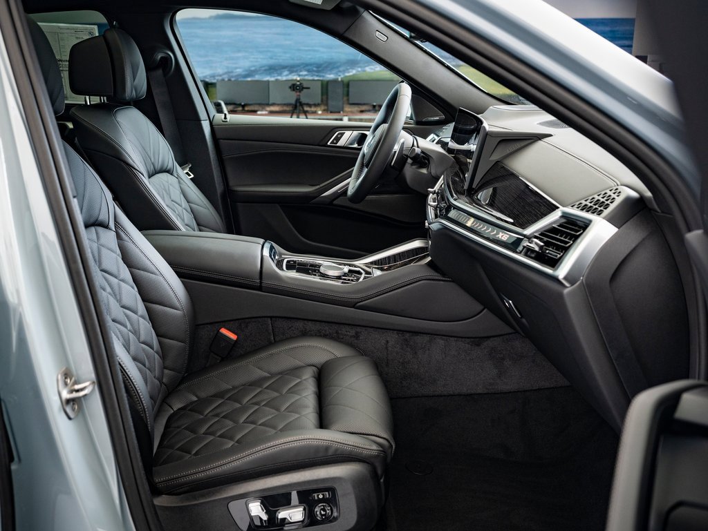 New 2026 BMW X6 xDrive40i image 21