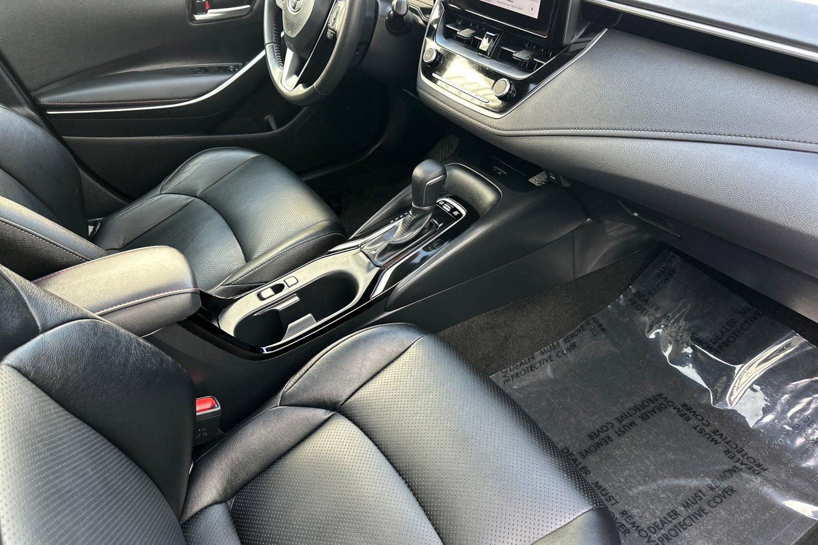 Certified 2024 Toyota Corolla SE w/ SE Package FWD image 16