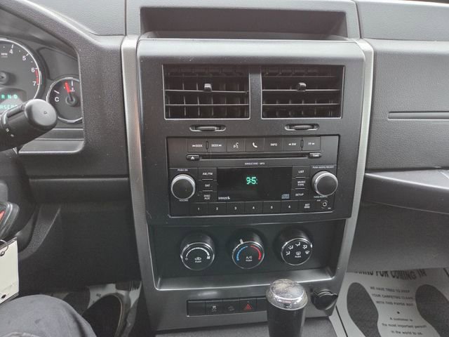 Used 2011 Jeep Liberty Sport AWD/4WD image 22