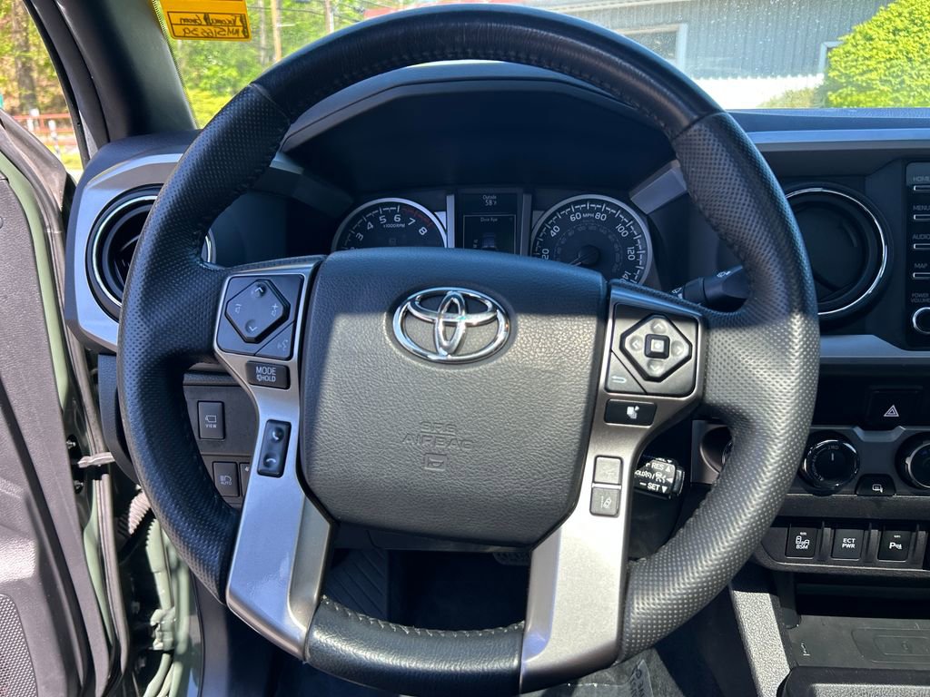 Certified 2022 Toyota Tacoma Limited AWD/4WD image 23