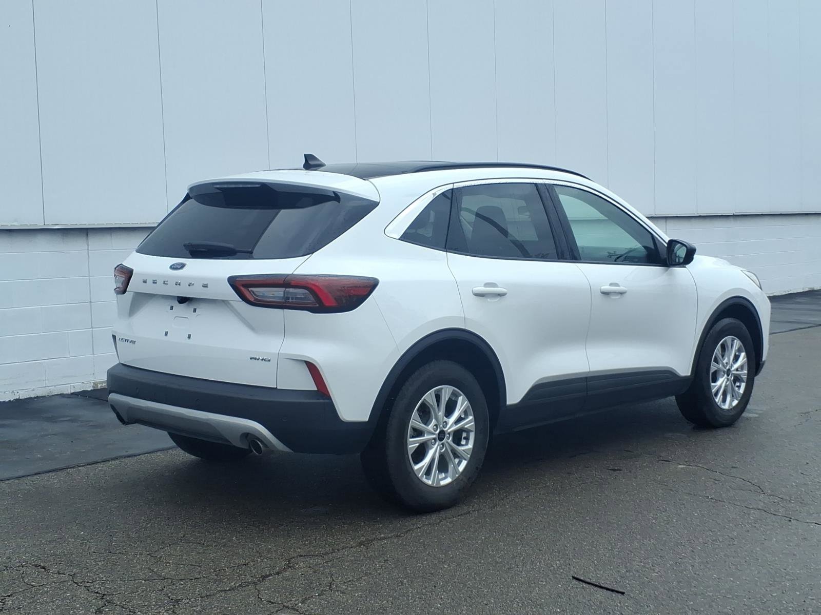 Certified 2024 Ford Escape Active w/ Tech Pack #1 AWD/4WD image 6
