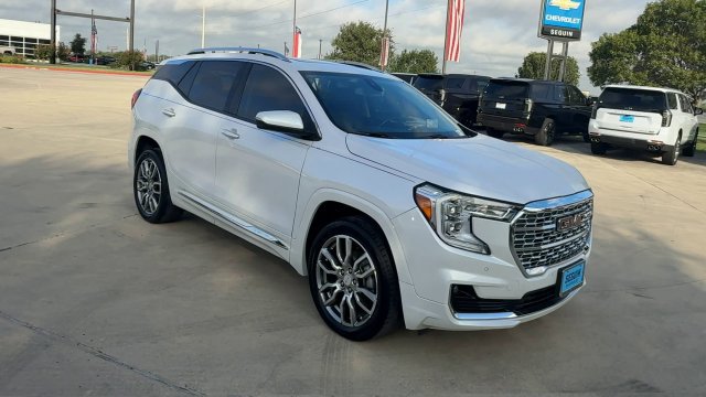Certified 2022 GMC Terrain Denali w/ LPO, Floor Liner Package AWD/4WD image 2