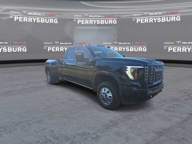 New 2026 GMC Sierra 3500 Denali Ultimate w/ LPO, Black Badging Package AWD/4WD image 2