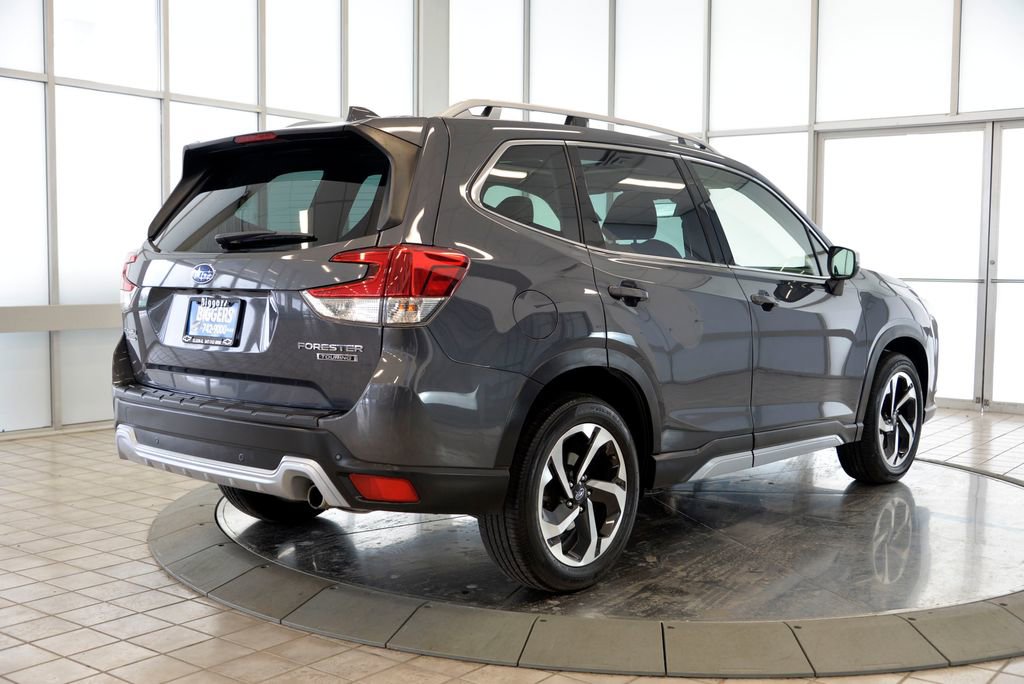 Used 2023 Subaru Forester Touring image 8