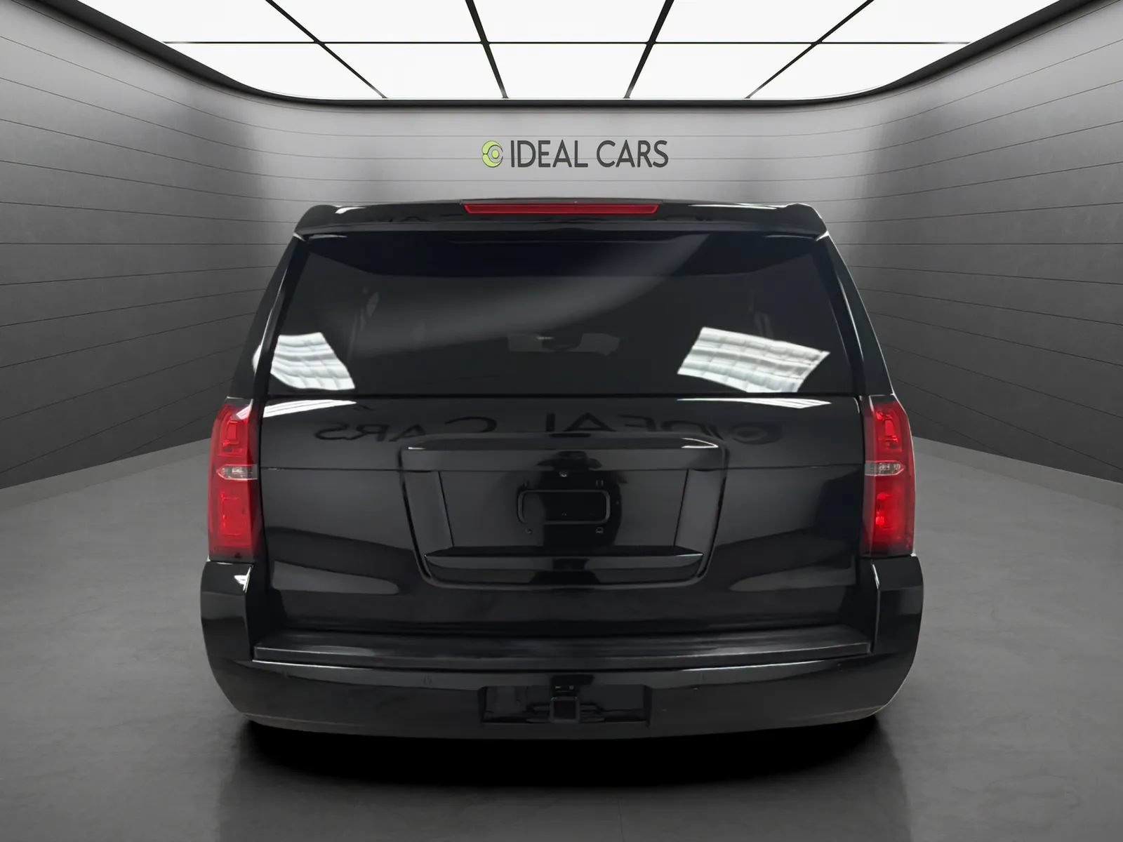 Used 2015 Chevrolet Suburban LT RWD image 6