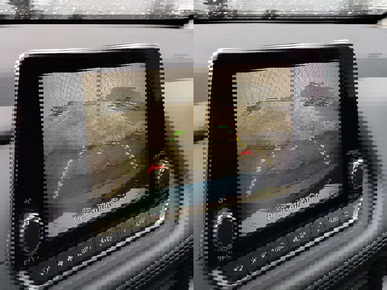 Used 2024 Nissan Rogue SV image 28