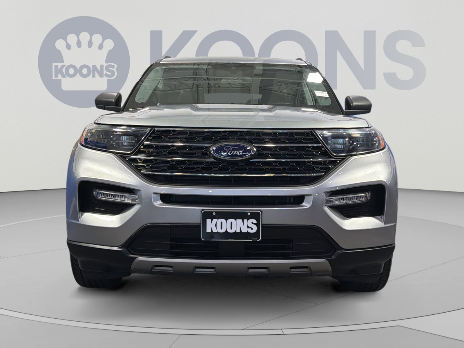 Used 2023 Ford Explorer XLT w/ Equipment Group 202A AWD/4WD image 11