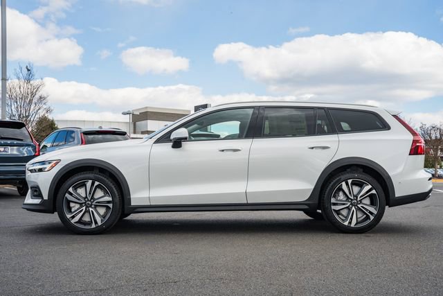 New 2026 Volvo V60 B5 Cross Country Plus w/ Protection Package Premier image 4