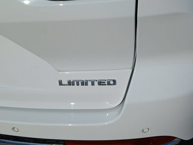 Used 2023 Jeep Grand Cherokee Limited AWD/4WD image 33