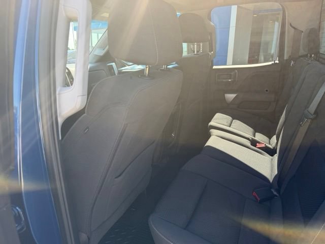 Used 2018 Chevrolet Silverado 1500 LT w/ All Star Edition AWD/4WD image 29