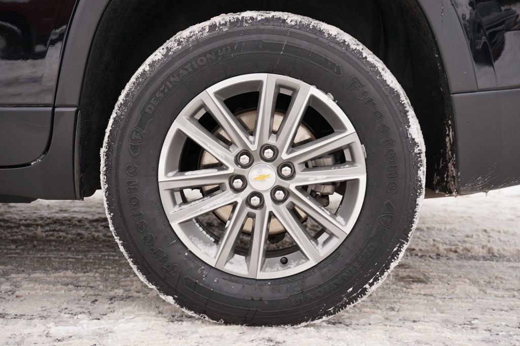 Used 2023 Chevrolet Traverse LT image 37