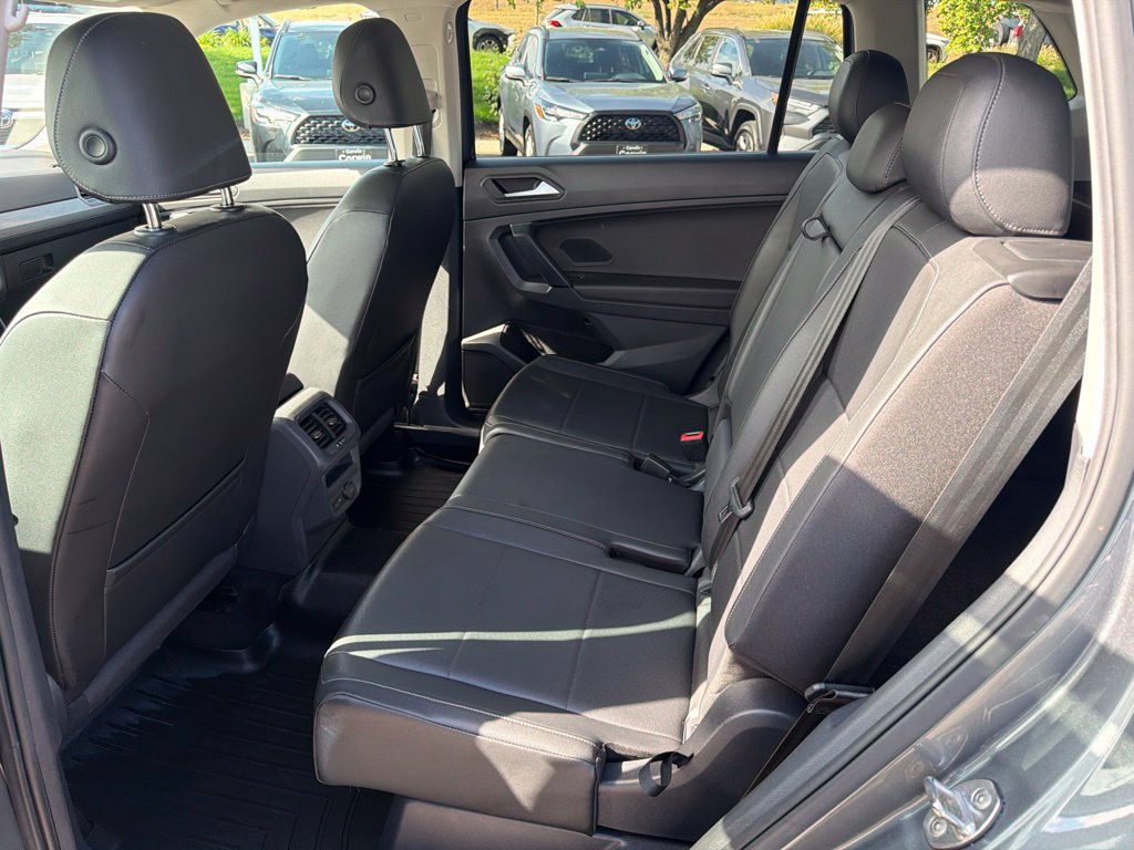 Used 2019 Volkswagen Tiguan SEL w/ 3rd Row Seat Package AWD/4WD image 20