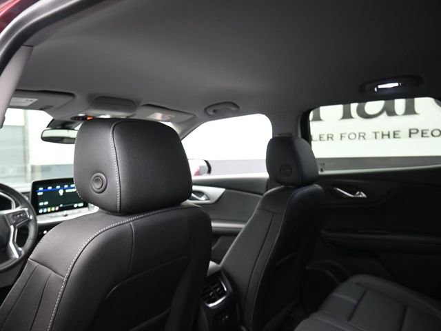 Used 2024 Chevrolet Blazer LT w/ LPO, Black Grille Bar Package image 24