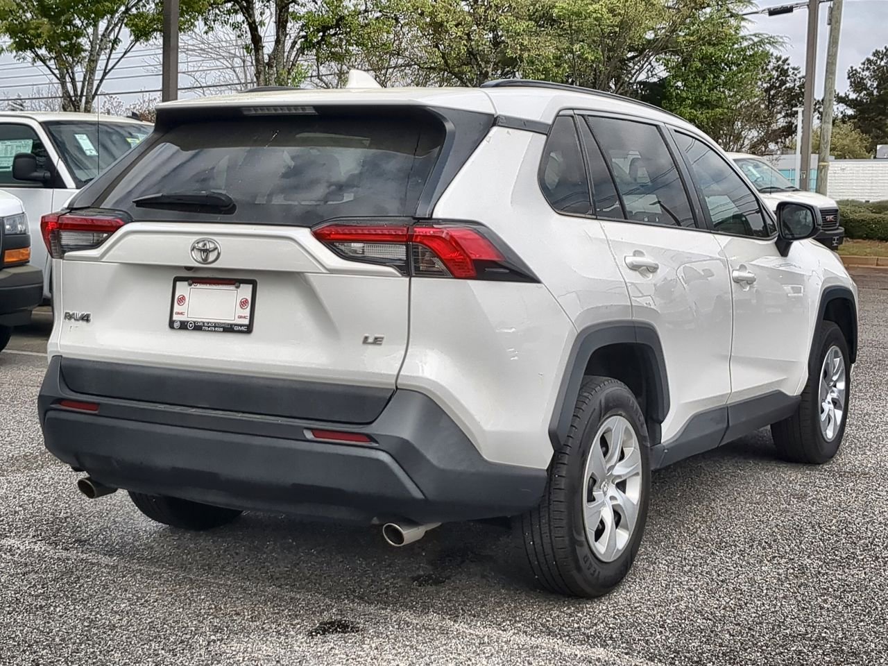 Used 2019 Toyota RAV4 LE image 8