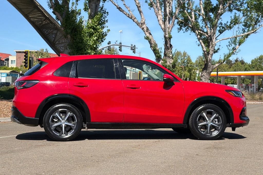 Used 2024 Honda HR-V EX-L image 3