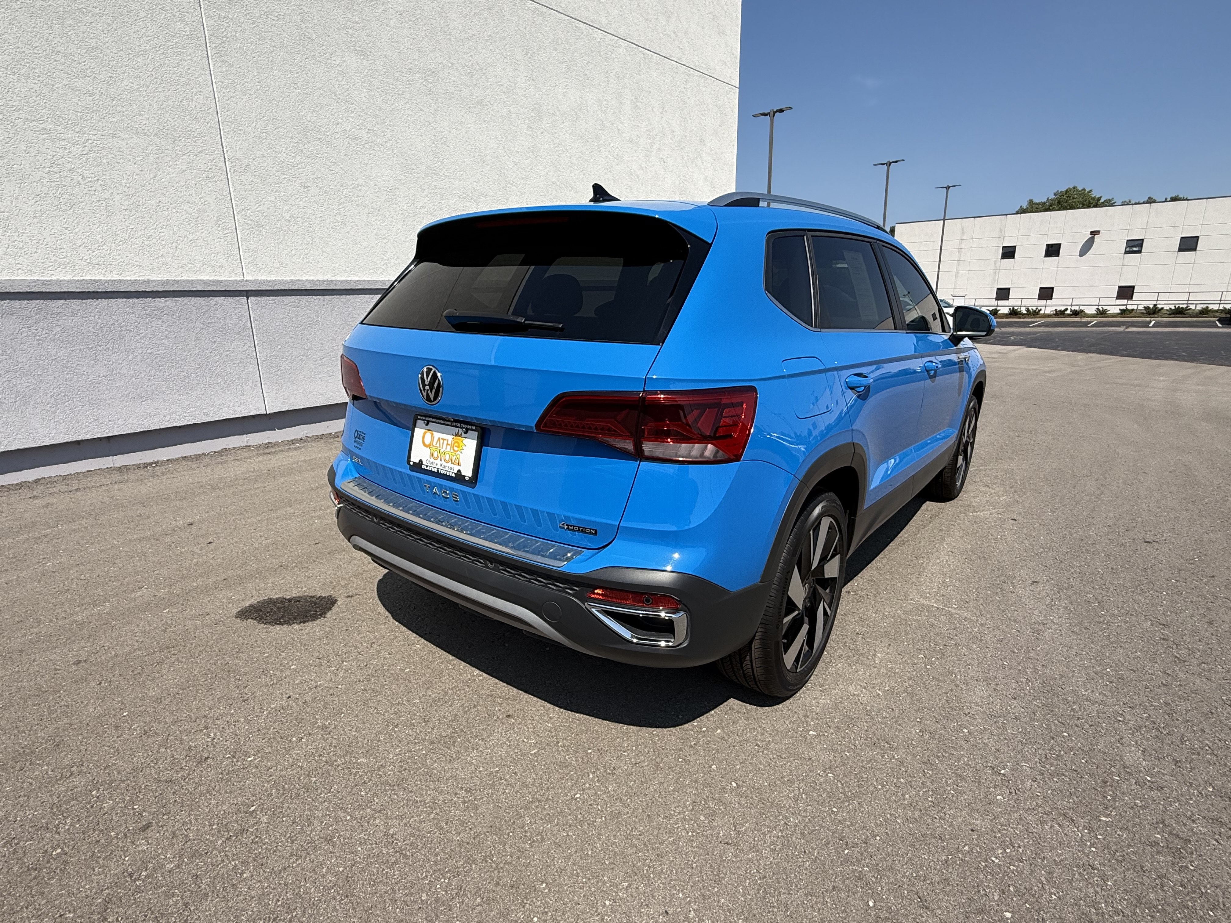 Used 2024 Volkswagen Taos SEL AWD/4WD image 22
