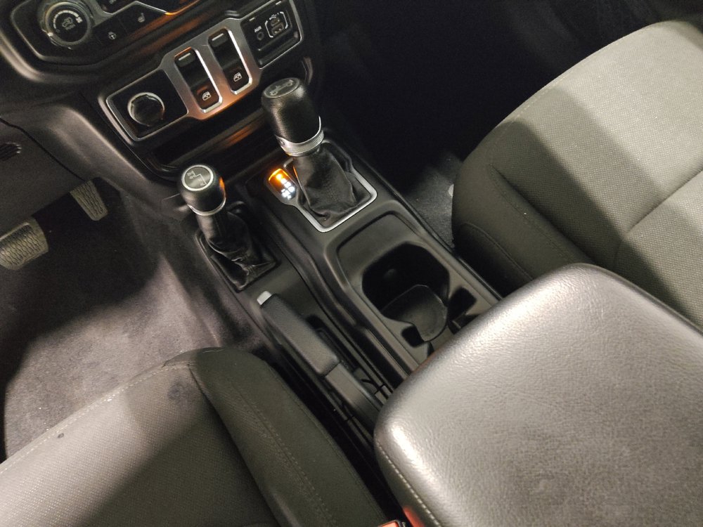 Used 2018 Jeep Wrangler Sport image 26