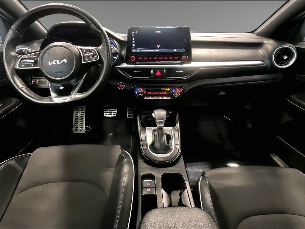 Used 2023 Kia Forte GT-Line w/ GT-Line Premium Package image 17