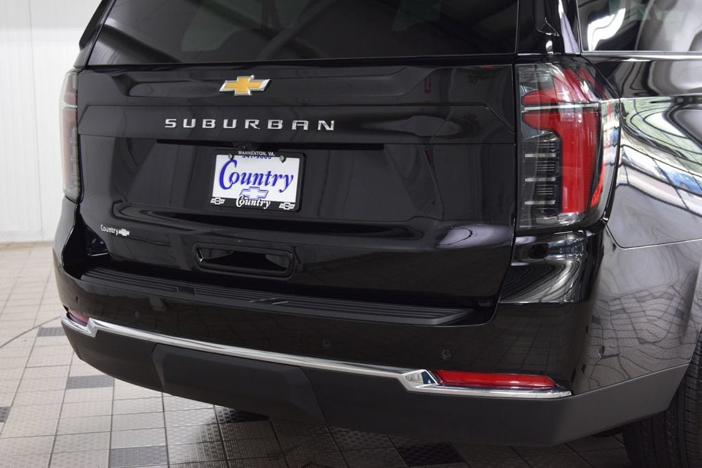 New 2026 Chevrolet Suburban LS w/ Max Trailering Package AWD/4WD image 19