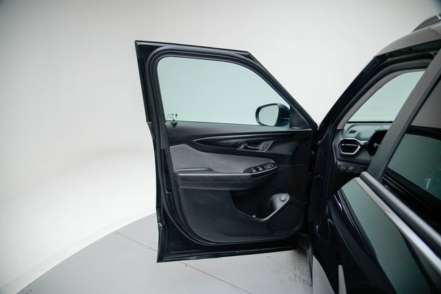 Used 2024 Chevrolet TrailBlazer LT w/ Convenience Package image 22