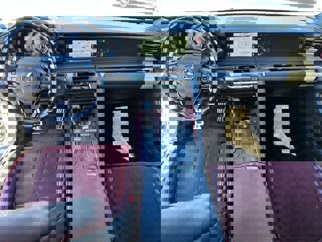 Used 2018 Lexus LC 500 Coupe image 2