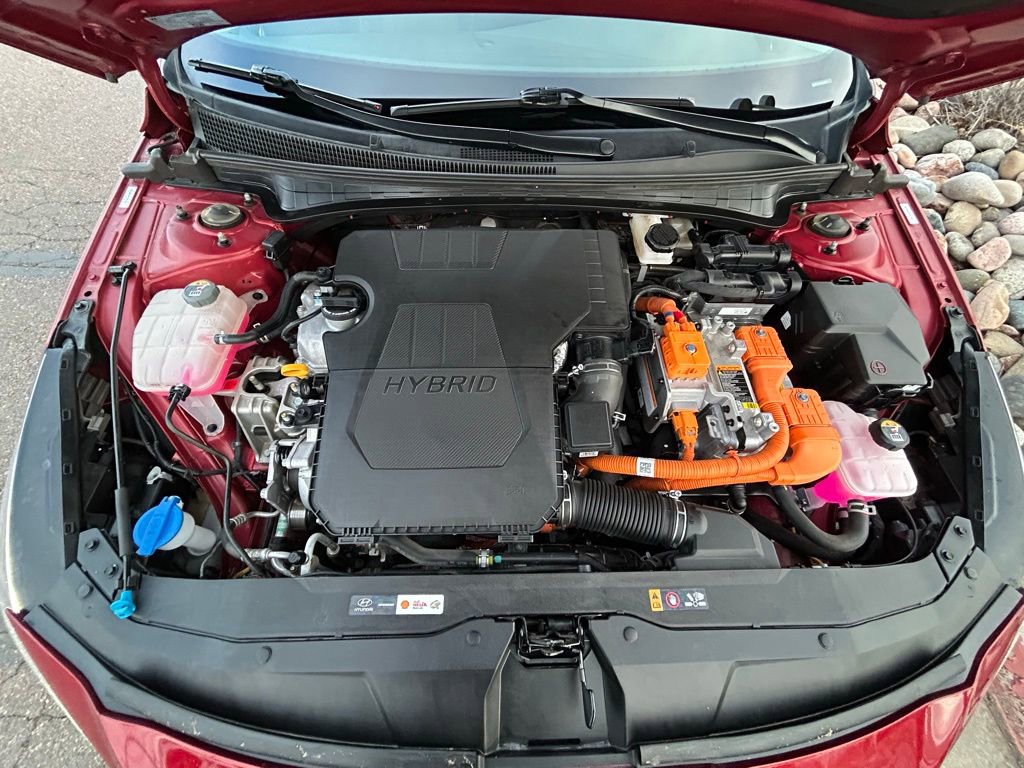 Used 2023 Hyundai Elantra Limited image 36