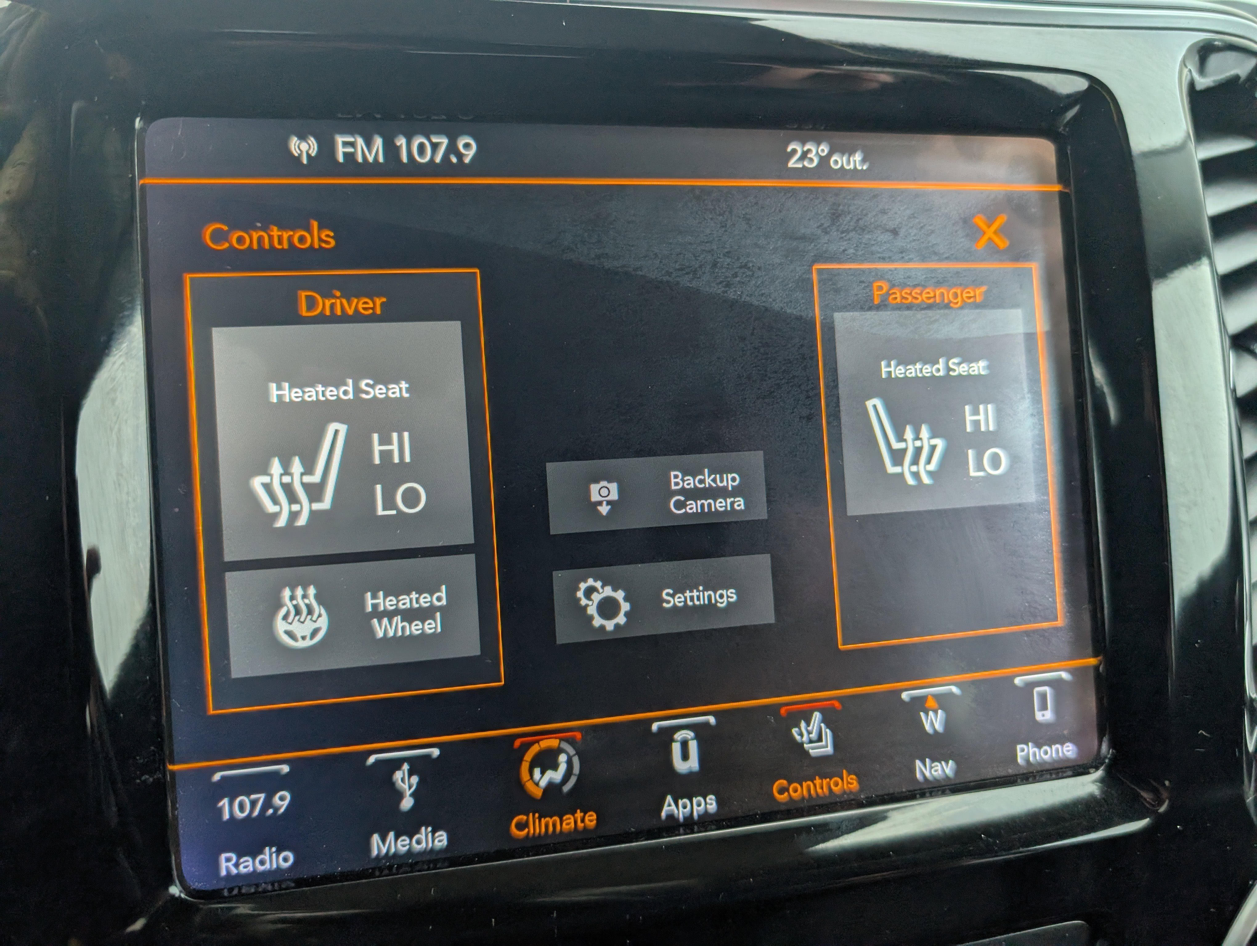 Used 2019 Jeep Cherokee Limited image 22