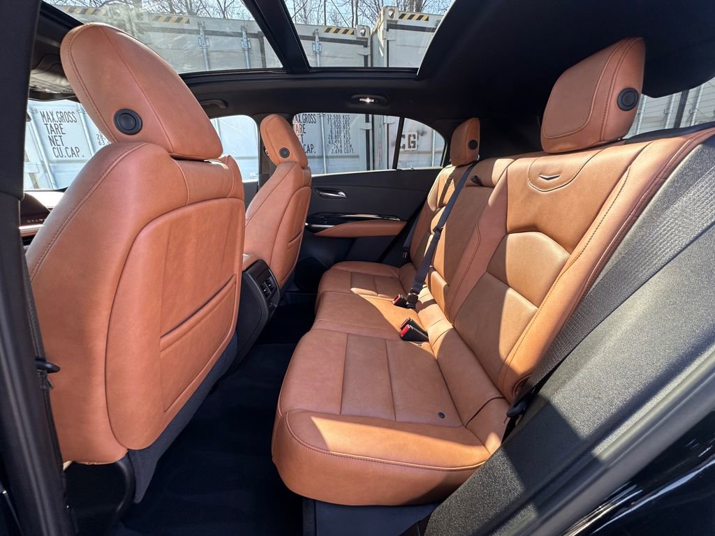 Used 2025 Cadillac XT4 Sport image 26