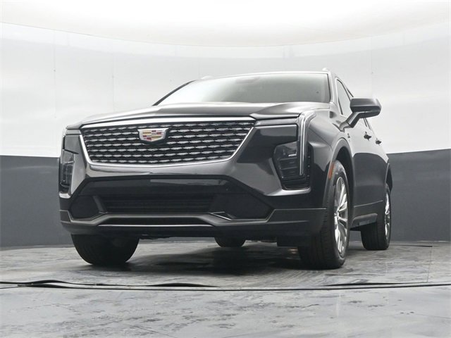 Used 2024 Cadillac XT4 Premium Luxury image 45