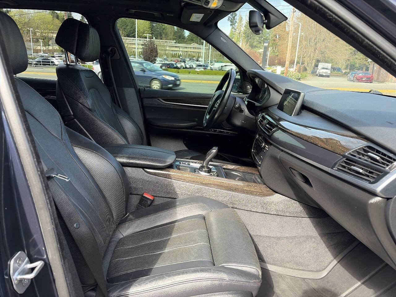 Used 2017 BMW X5 xDrive35i w/ Premium Package image 22