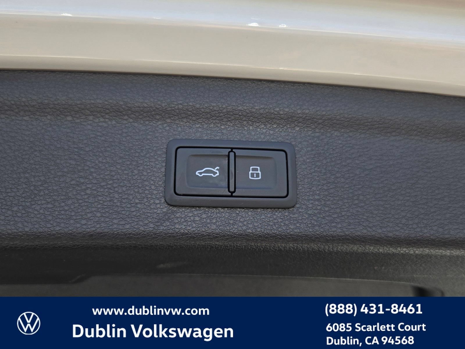 Used 2021 Audi Q3 2.0T Premium w/ Convenience Package AWD/4WD image 26