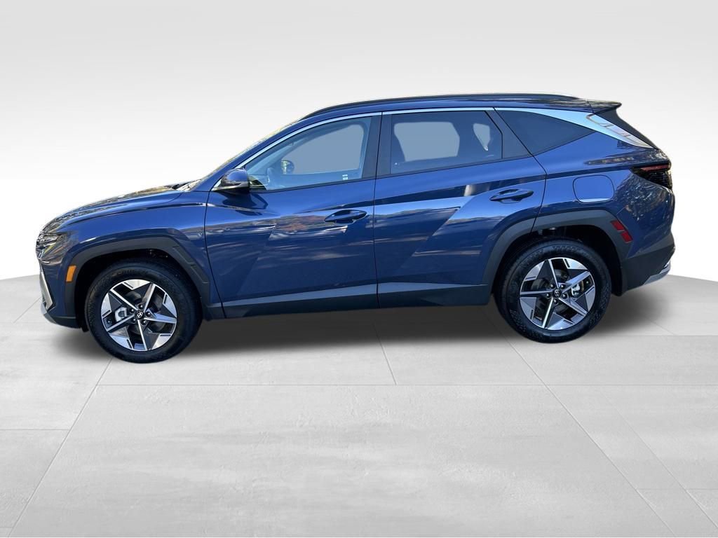 Certified 2025 Hyundai Tucson SEL image 2