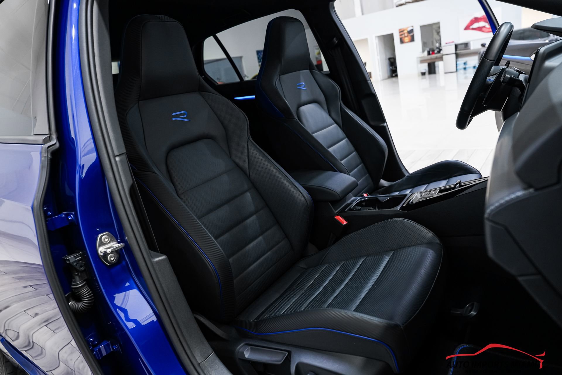 Used 2024 Volkswagen Golf R AWD/4WD image 47